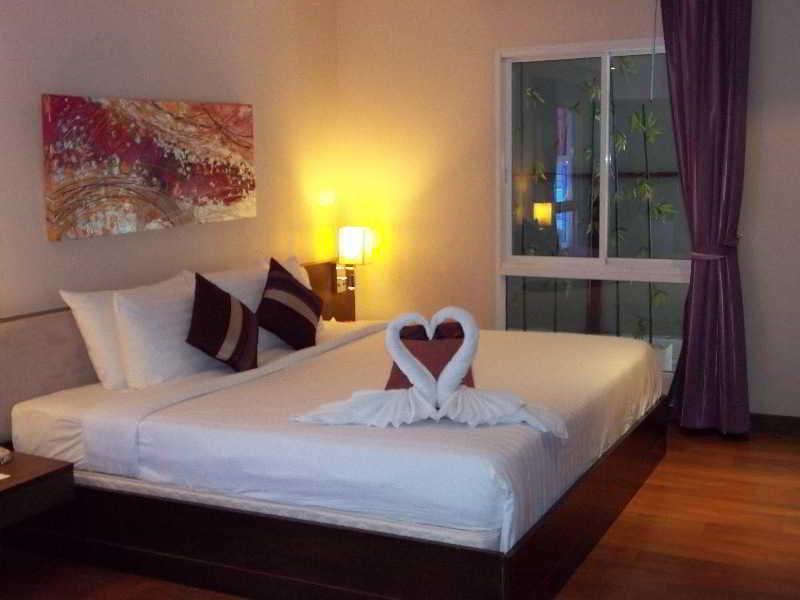 Paradiso Boutique Suites Bangkok Buitenkant foto